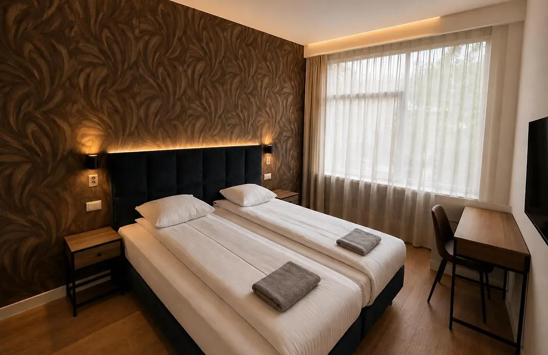 Hotel Holland Lodge-1