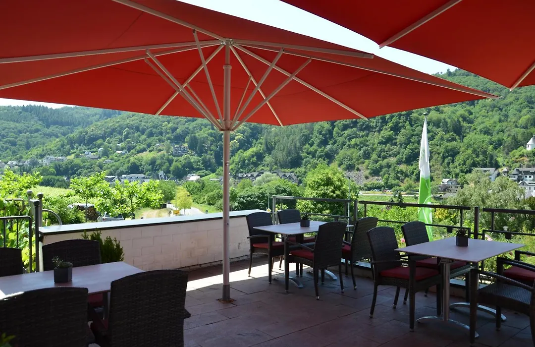 Flair Hotel am Rosenhügel - Garni-1