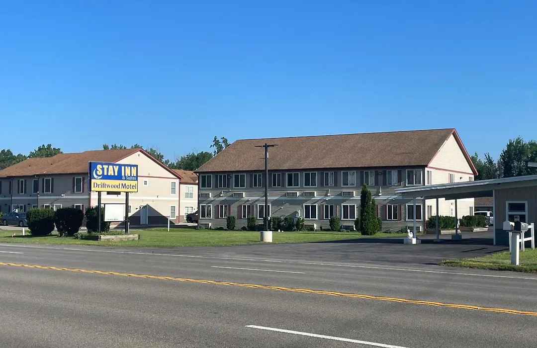 Driftwood Motel-1