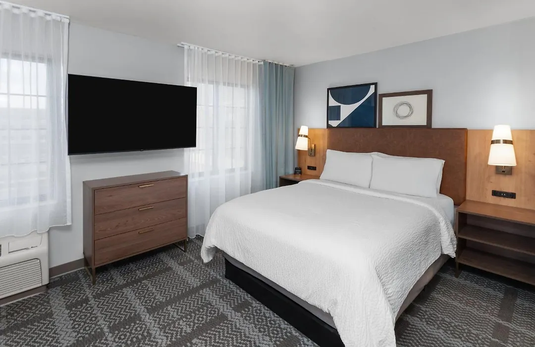 Staybridge Suites Lansing-Okemos By Ihg-1