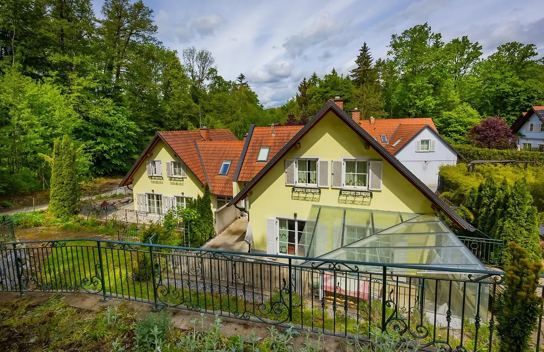 Hotel Restaurant - Häuserl im Wald Graz-1