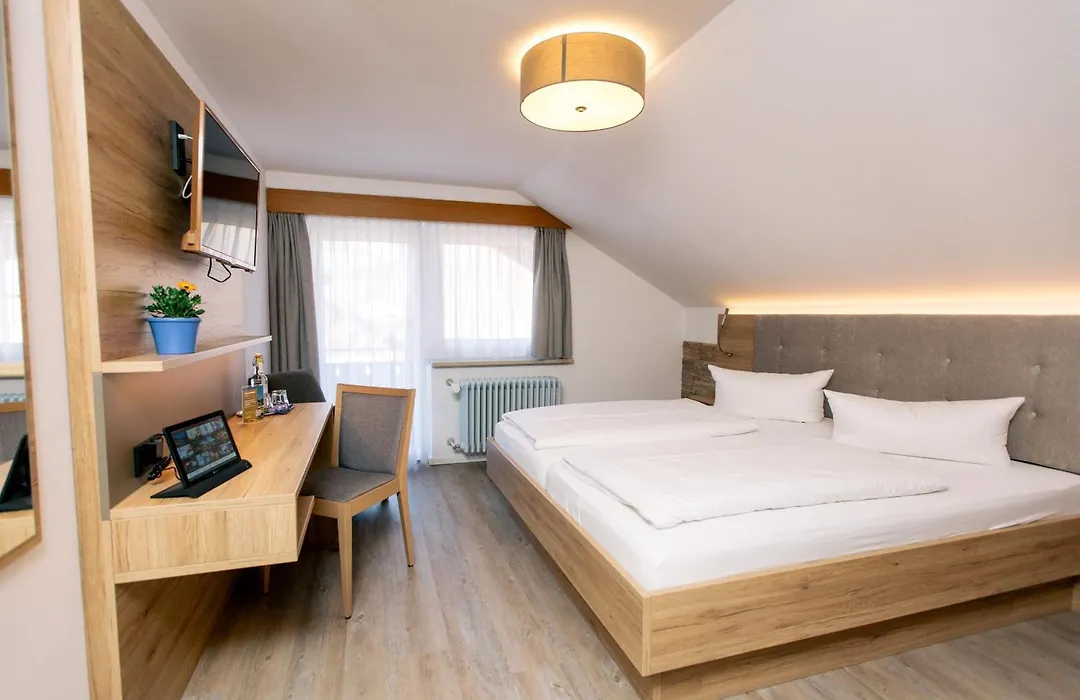 Hotel Anneliese-1