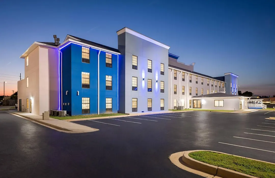 Comfort Inn & Suites River City Decatur-1