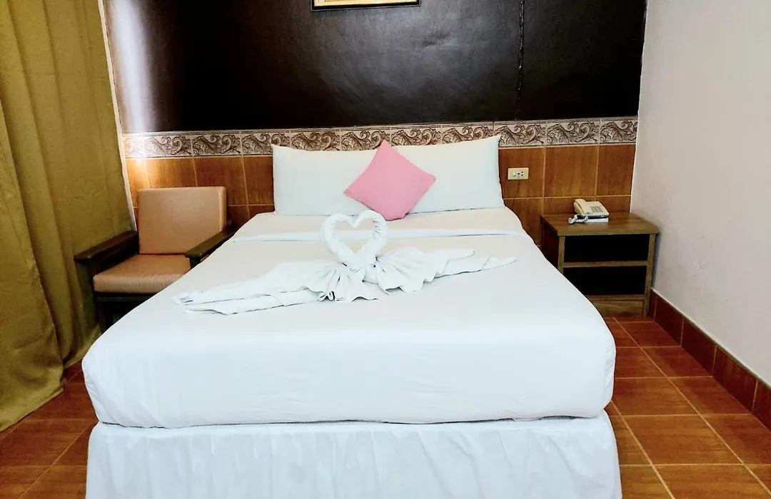 Suriwong Chumphon Hotel-1