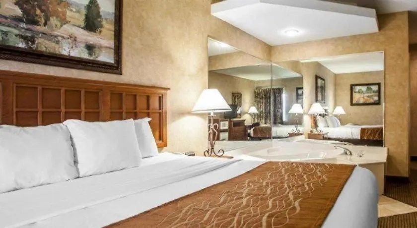 Comfort Inn & Suites Macon-1