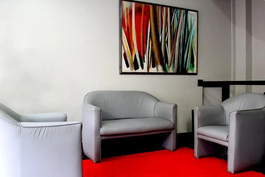 La Defense Apart Hotel-1