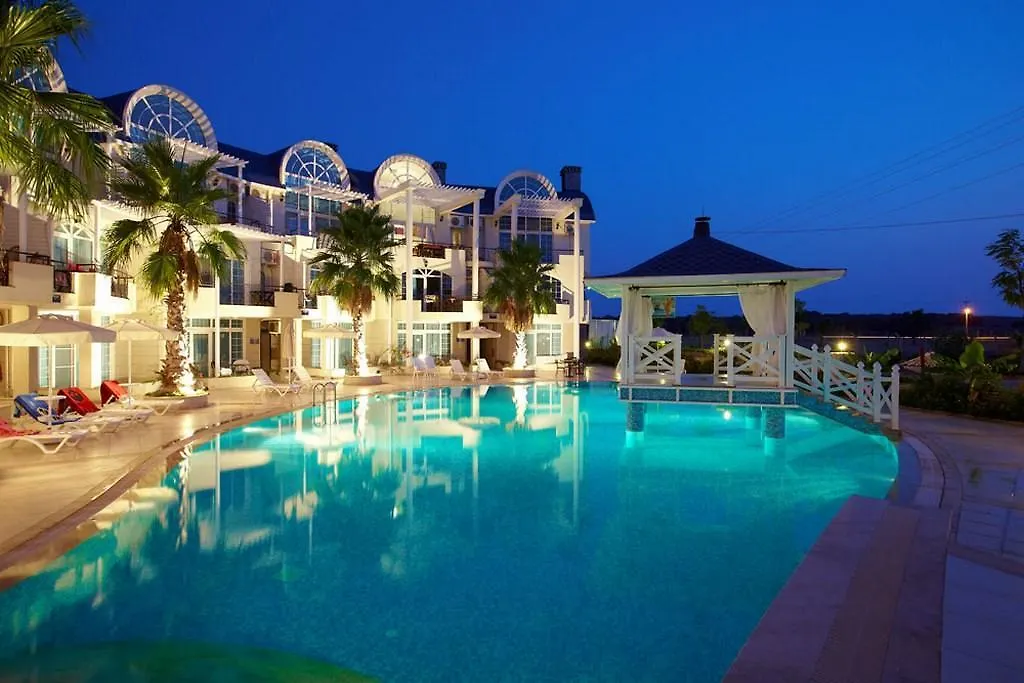 Seahorse Deluxe Hotel-1
