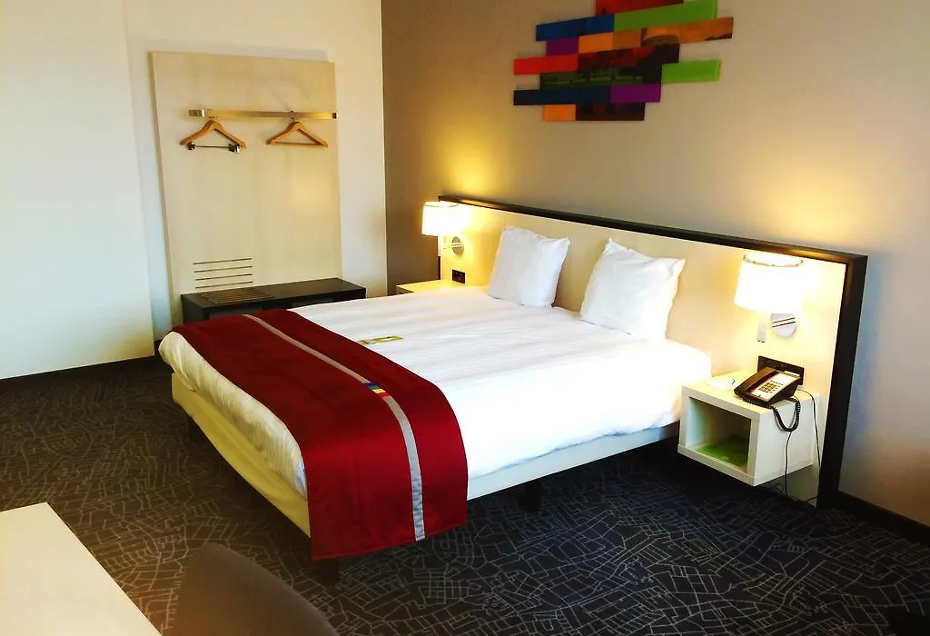Park Inn by Radisson Amsterdam Airport Schiphol-1