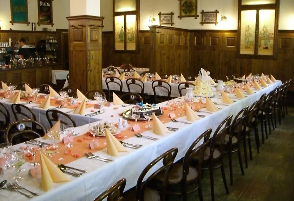 Restaurant Svejk A Pension Brno-1