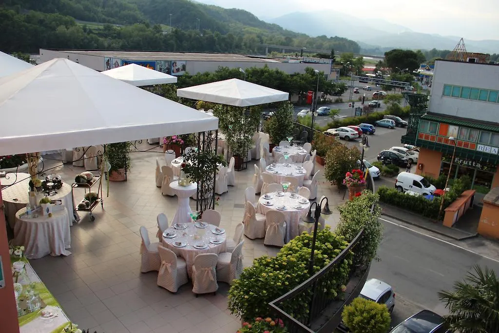 Demy Hotel-1