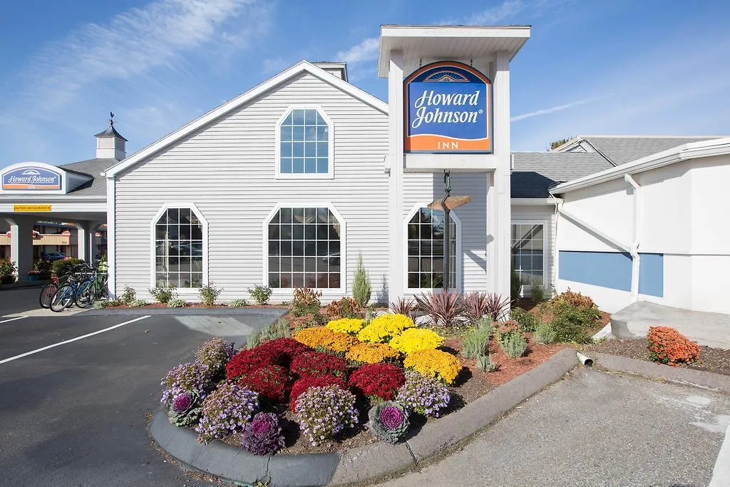 Howard Johnson By Wyndham Mystic-1