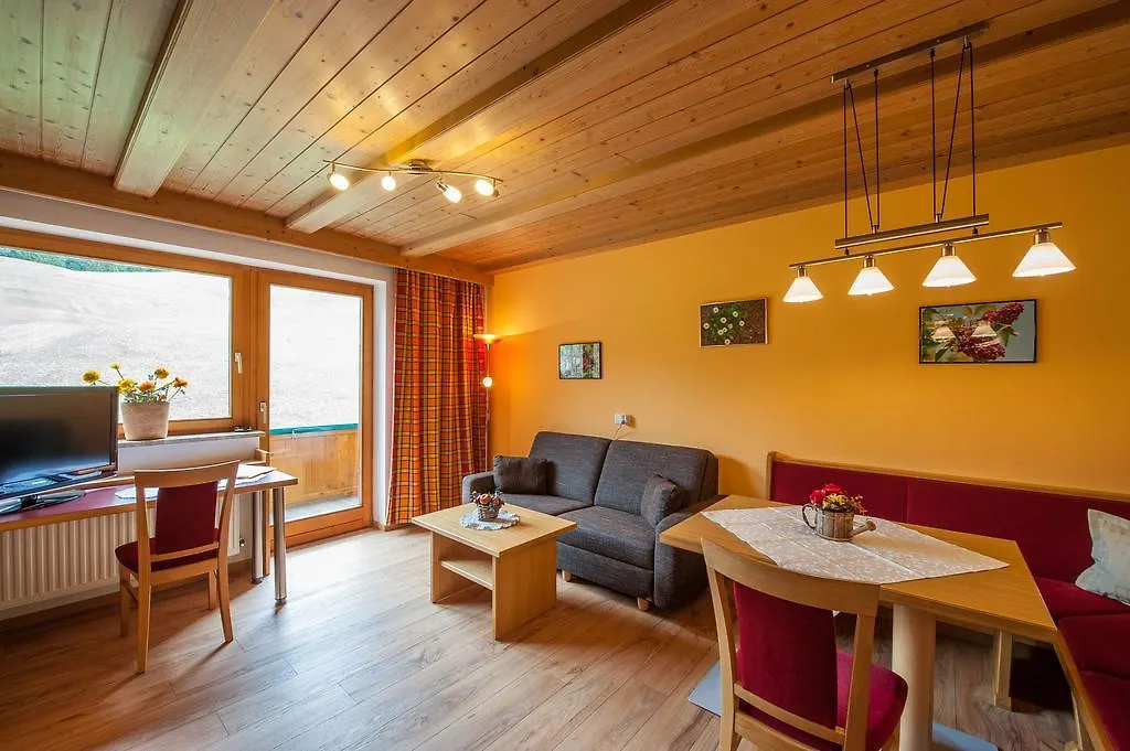 Gästehaus Alpenblick-1