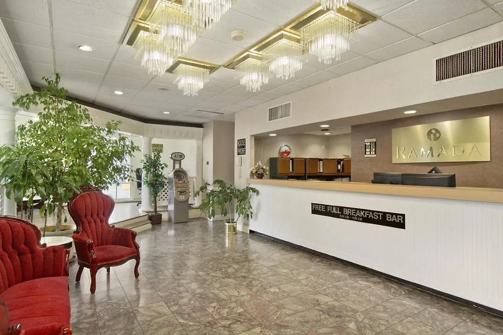 Ramada By Wyndham Roanoke-1