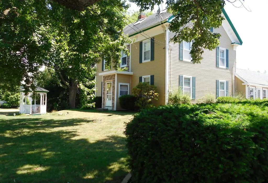 Emerald Isle Inn - Hampton-1