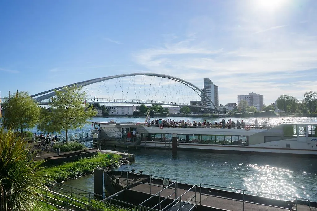 Maximilian Hotel&Apartments Weil am Rhein / Basel-1