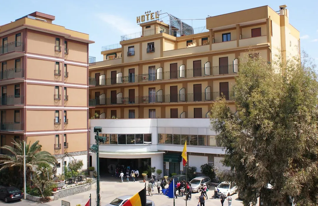 Hotel Kennedy-1