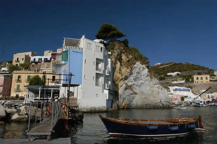 Hotel Gennarino A Mare-1