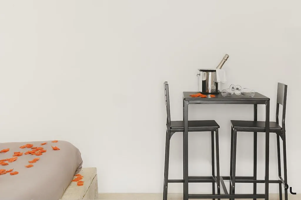 Hydria Rooms-1