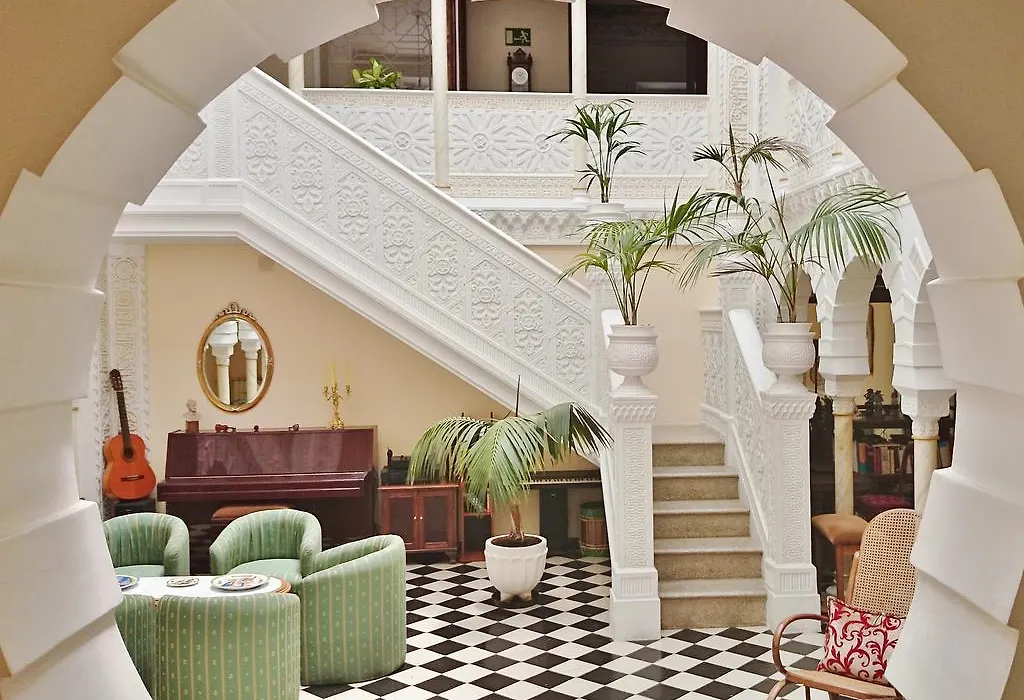 Hotel Alhambra-1
