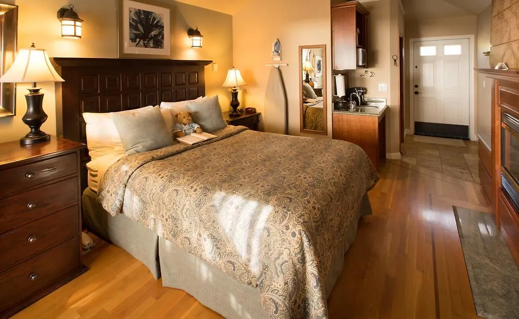 Moonstone Cottages-1