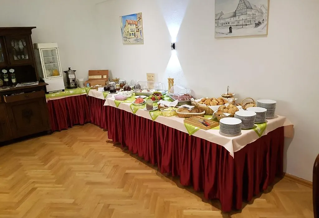 Hotel Garni zum Goldenen Ring-1