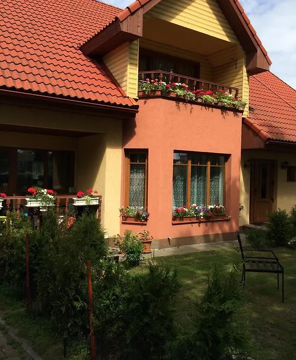Lana House-1