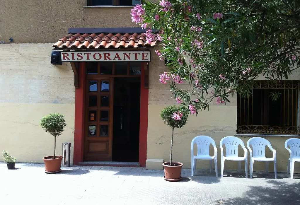 Hotel Moderno-1