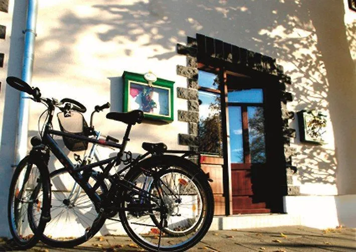 Landhotel Lindenhof-1