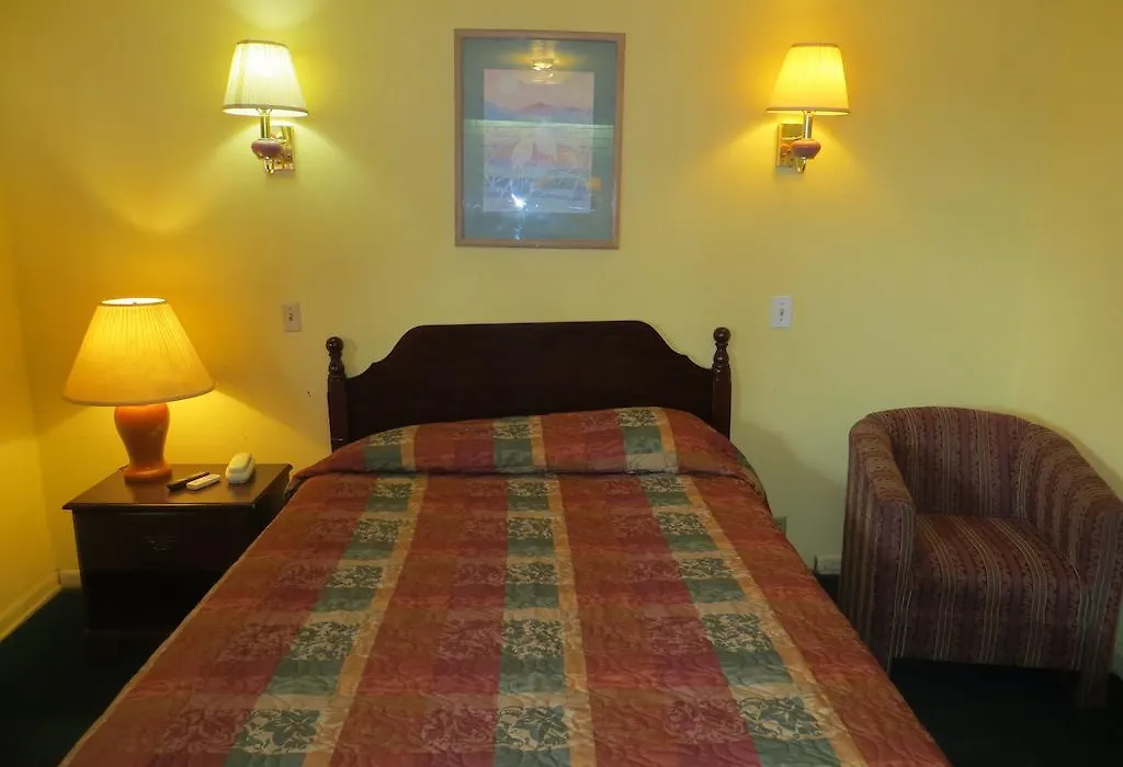 Cottonwood Inn-1