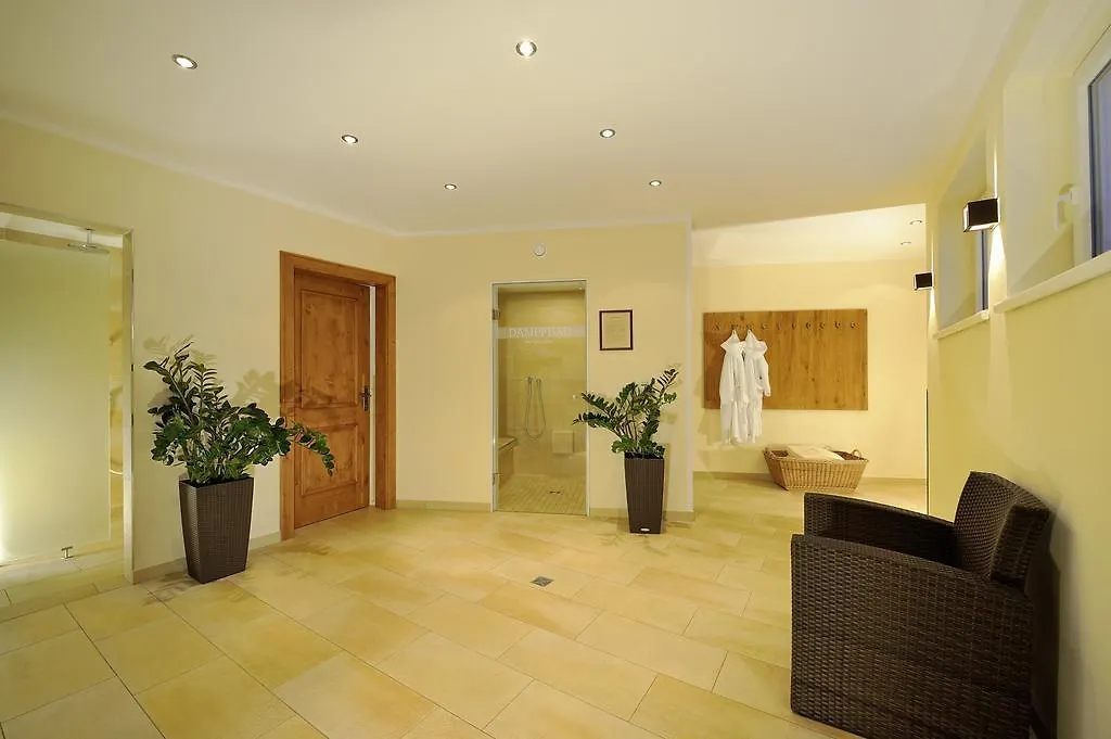 Hotel Garni Albona-1