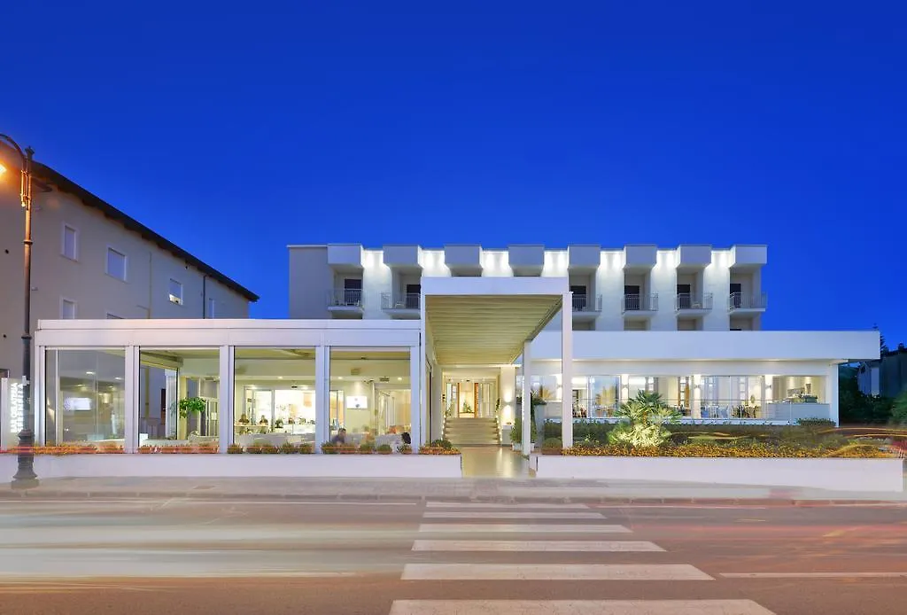 Hotel Serenella-1