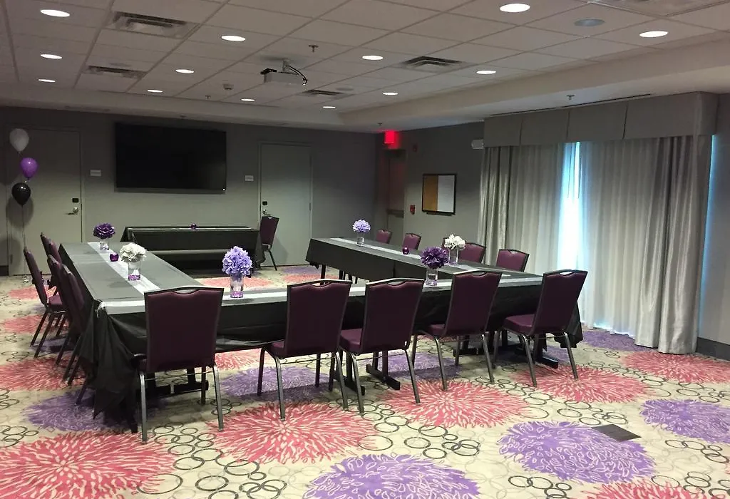 Hampton Inn & Suites Dublin-1