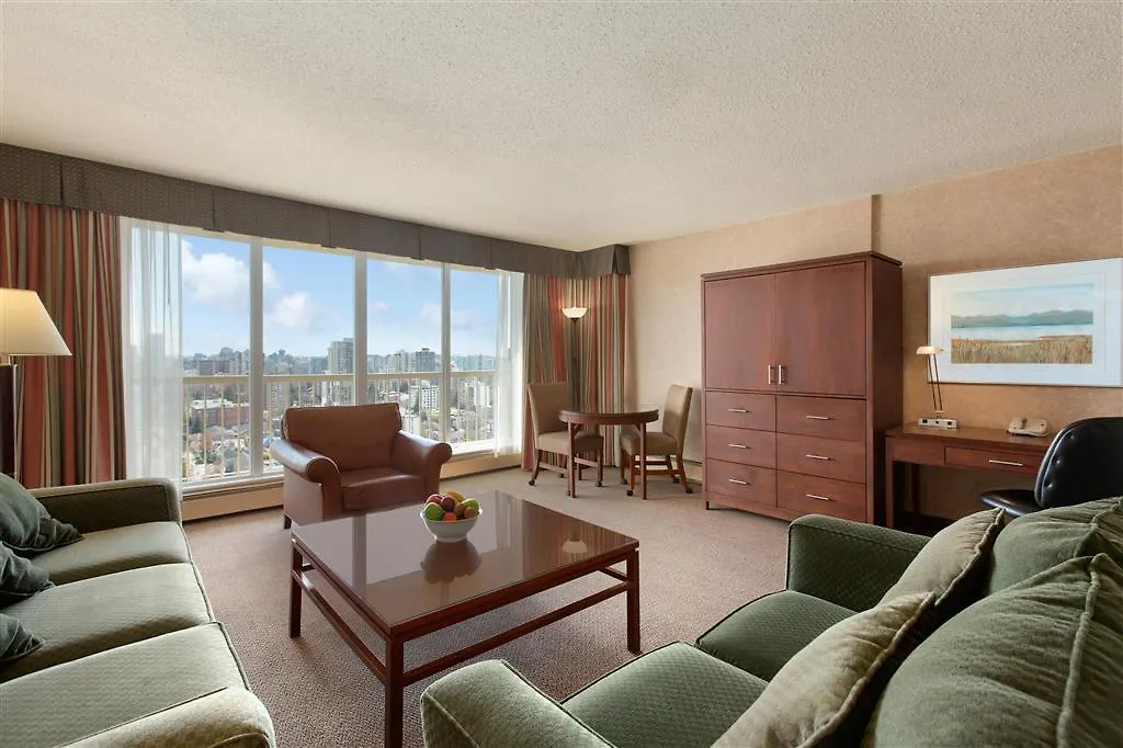 Coast Plaza Hotel And Suites-1
