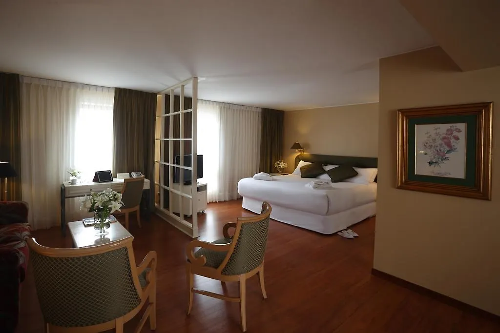 Suites del Bosque Hotel-1