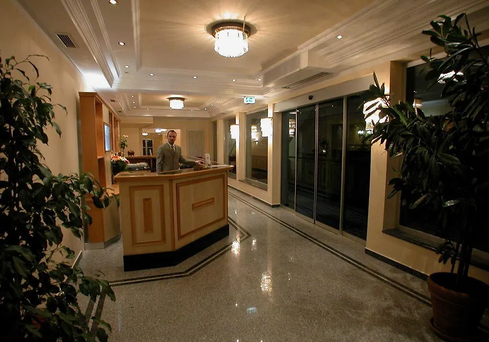 Hotel Atlas Muenchen-1