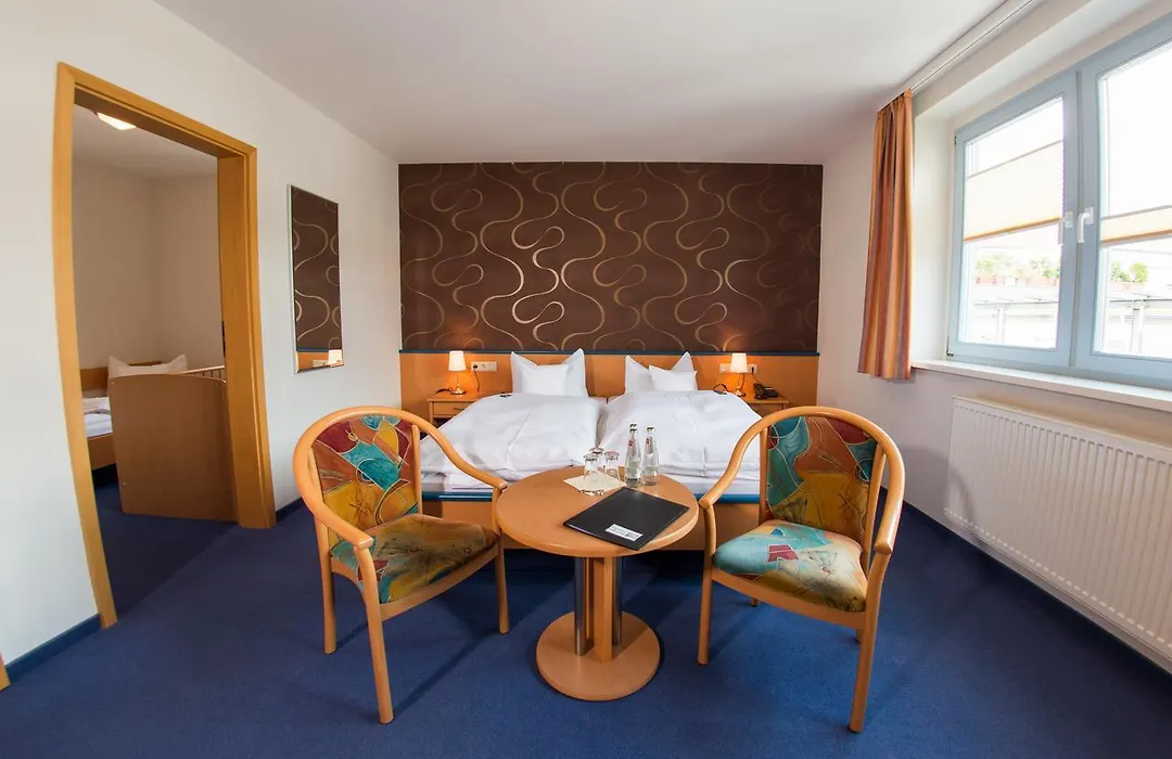 B&S Hotel Am Bachhaus-1