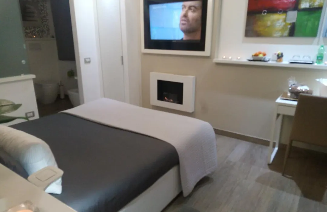 H5-5H Luxury Room-1