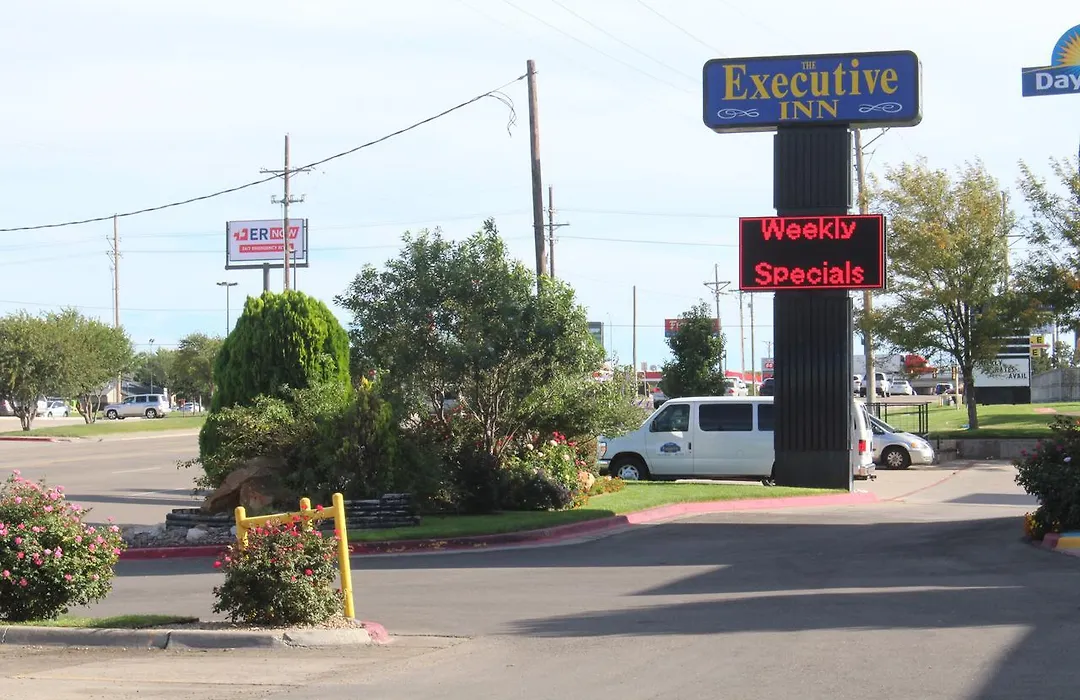 The Executive Inn & Suites-1