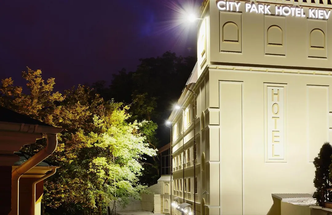 City Park Apart Hotel By Chm-1
