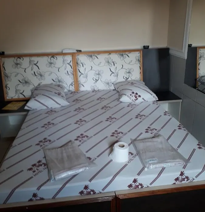 Hotel Tenda 1-1