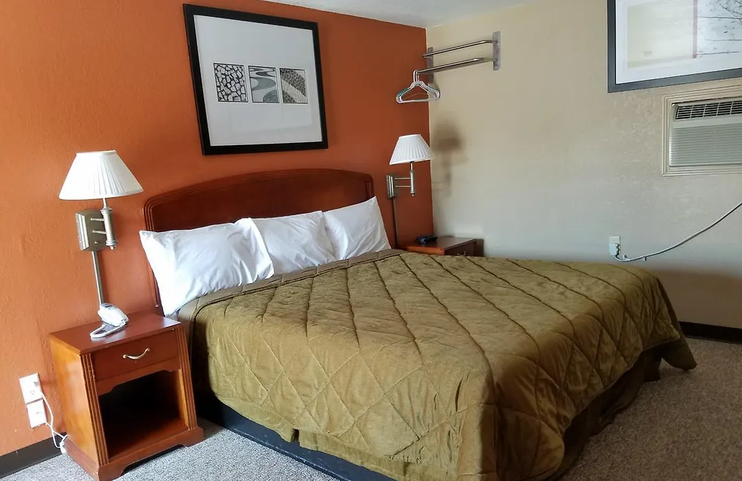 Budget Inn-1