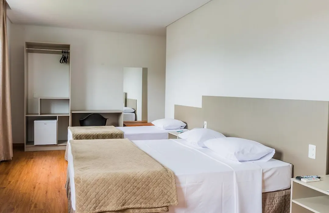 Tri Hotel São João Batista-1