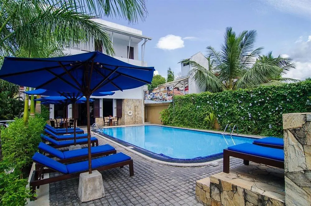 St.Lachlan Hotel & Suites-1