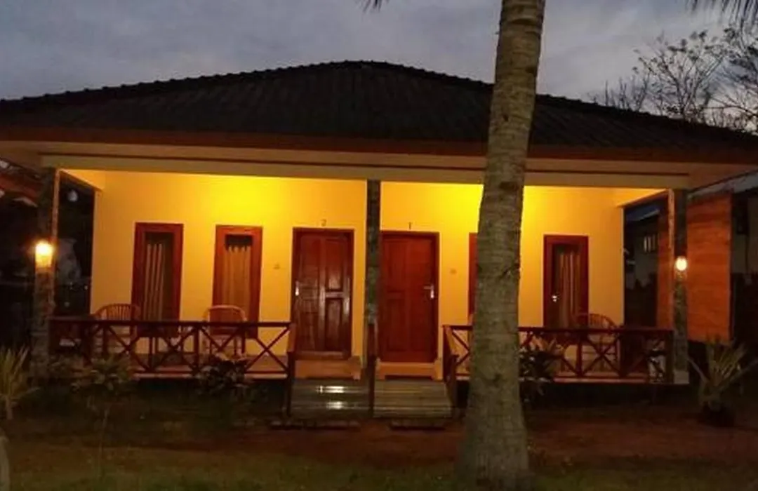 Adinda Bungalows-1