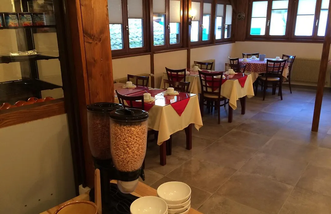 Auberge des Trois Châteaux-1