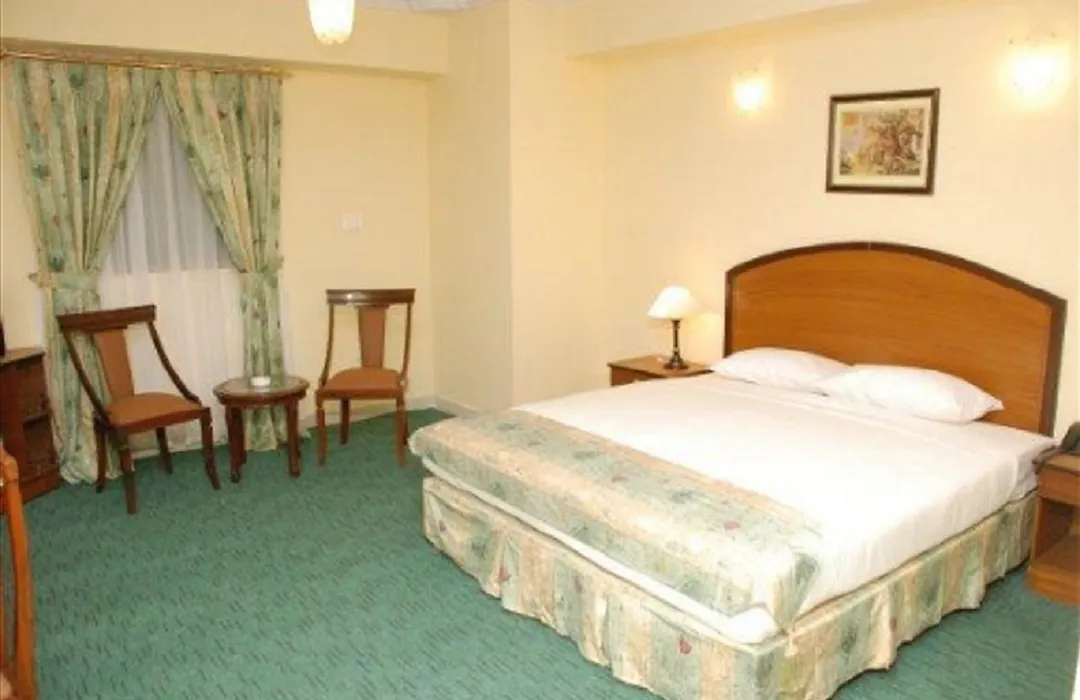 Embassy Inn, Karachi-1