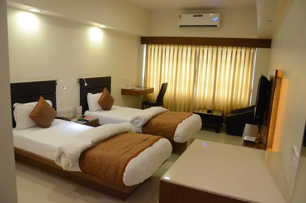 Hotel Yuvraj-1