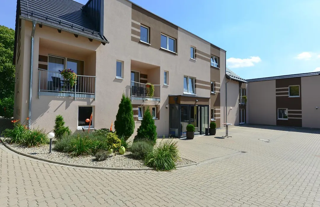 Schade's Wohlfühlhotel-1