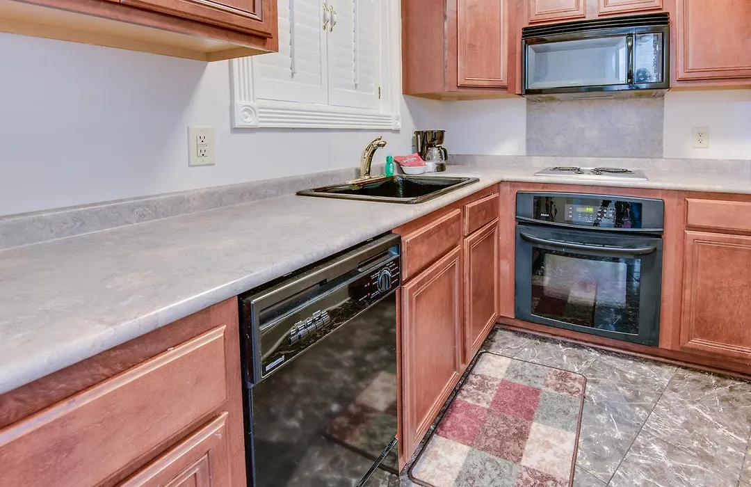 La Plaza Apartments-1