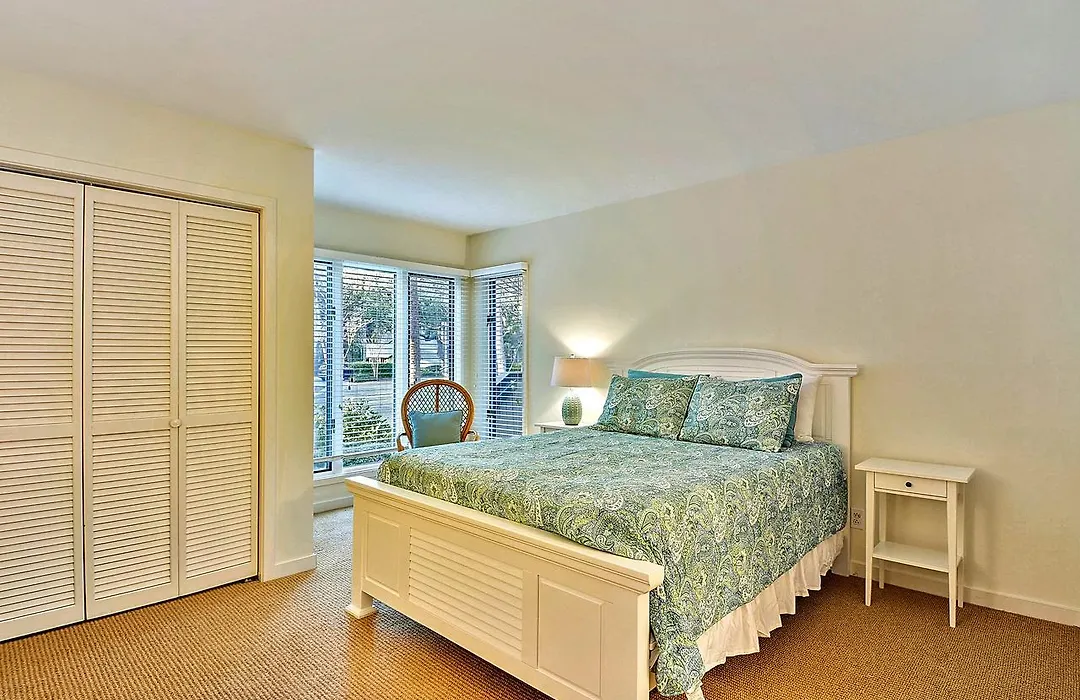 4585 Parkside Villa-1